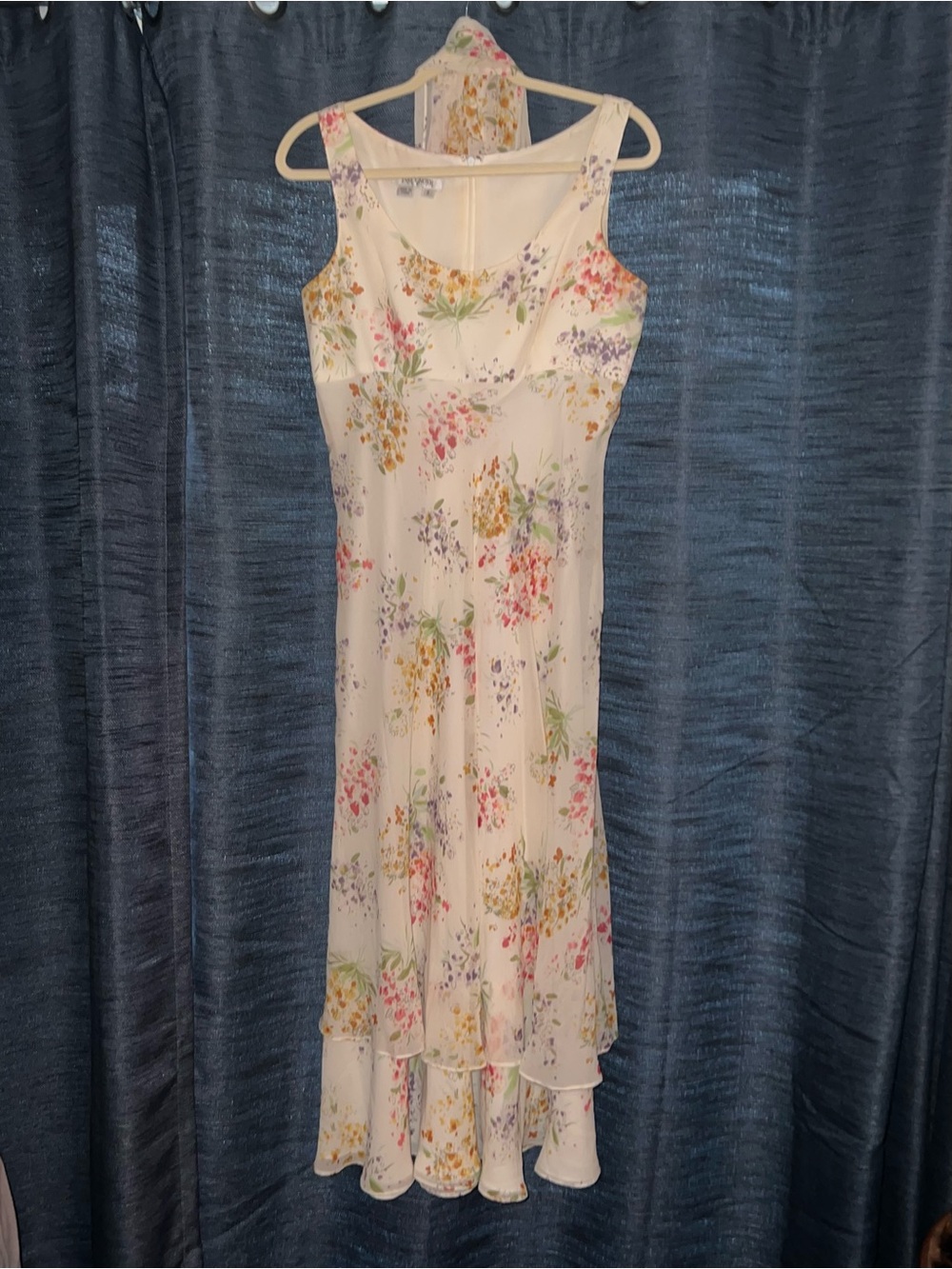 Vintage 90s Kay Unger Silk Floral Tiered Dress with Matching Scarf/Wrap. Size 8 - Picture 2 of 11